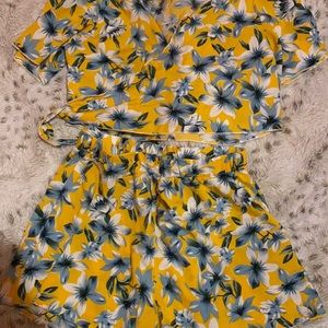 SHEIN Floral 2 piece set